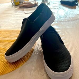 Slip on sporty shoes unisex